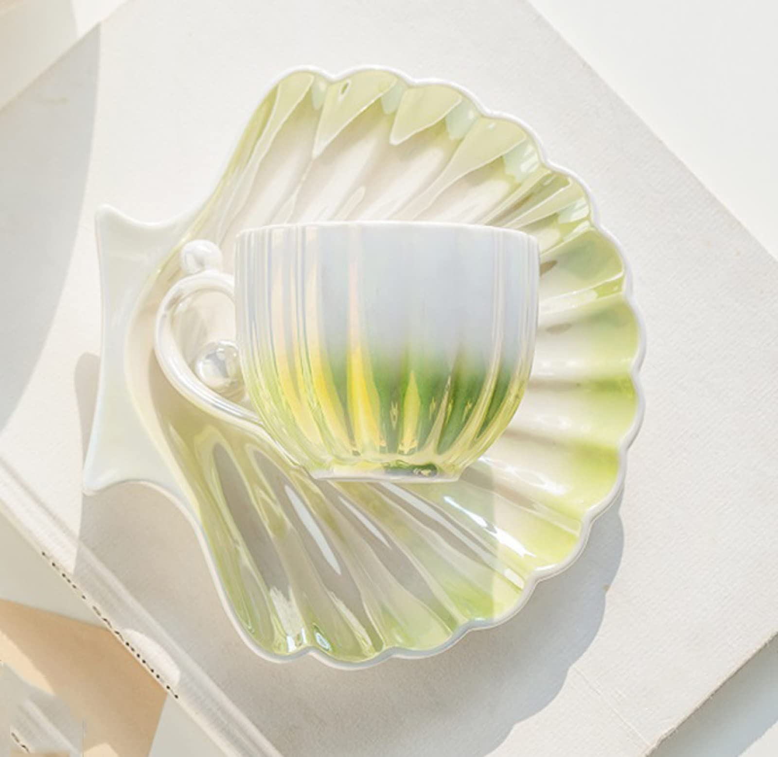 Ceramiczny zestaw filiżanek do kawy i spodków z zieloną perłą ceramiką kubek do kawy i spodek, kubek na sok mleczny talerz prezent urodzinowy do biura i domu