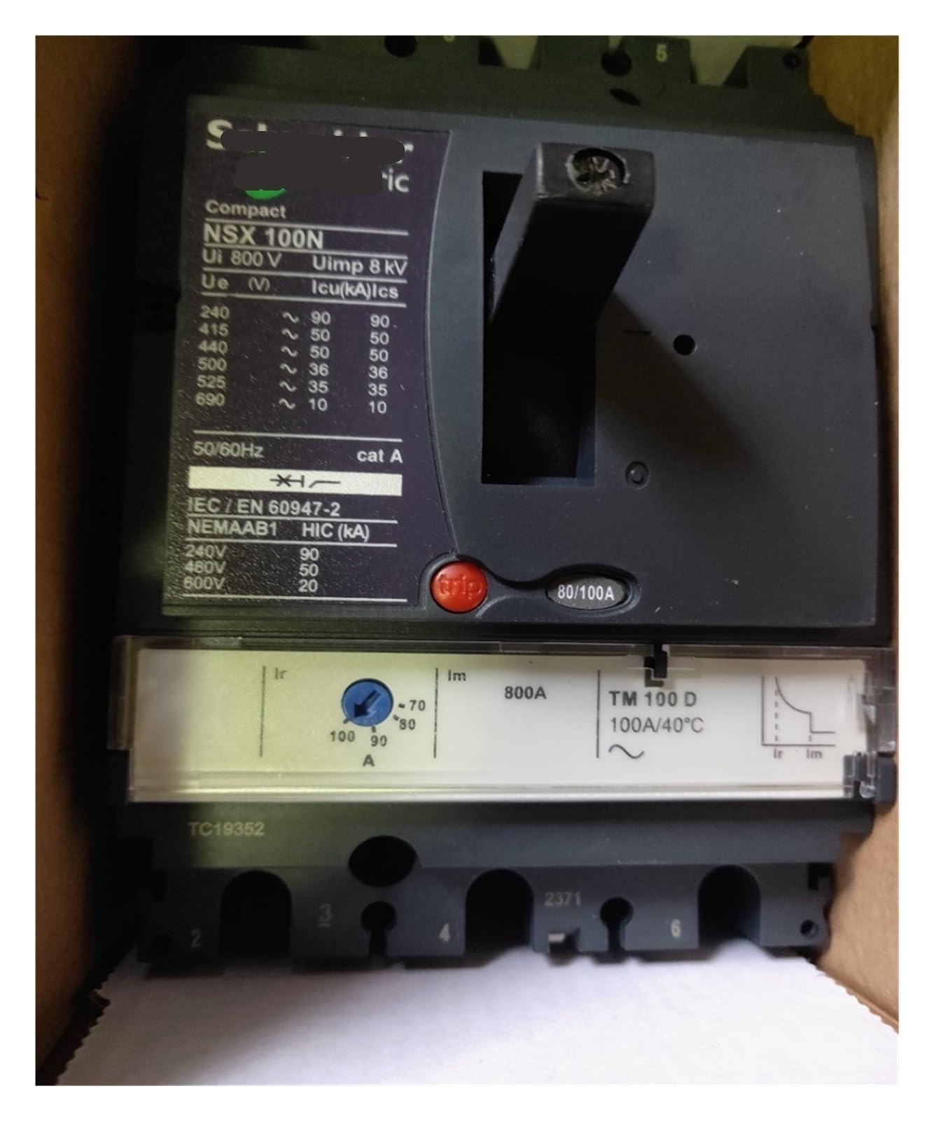 Disjoncteur 4P 50A NSX100N résout les courts-circuits industriels sur réseaux 380V 415V