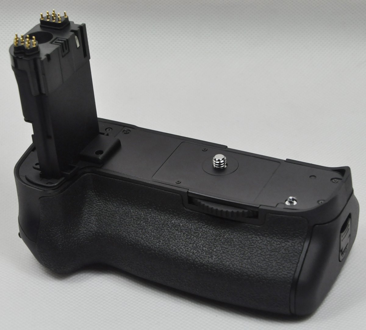 Fotga Professional Vertical Multi Power Battery Grip Battery Holder For Canon EOS 5D Mark III 5D3 5DIII DSLR Camera Replacement For BG-E6 - View #12