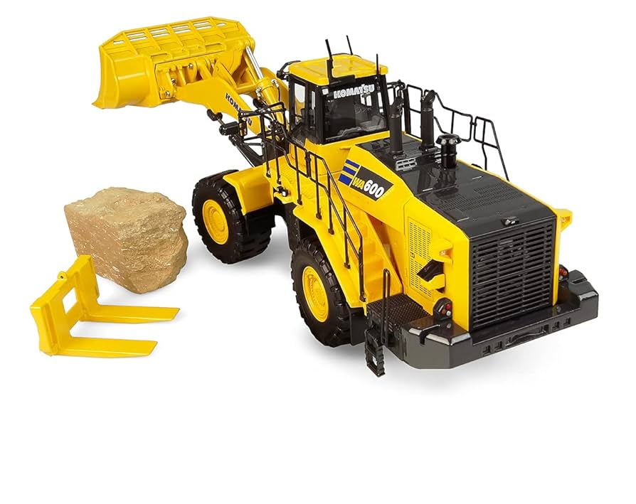 Amazon.co.jp: Universal Hobbies コマツWA600-8版