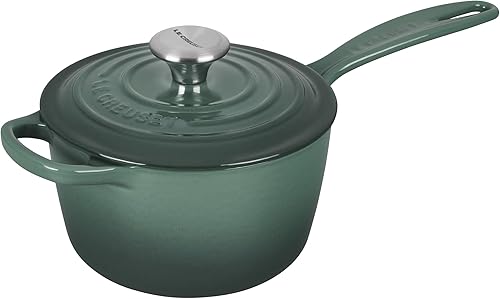 Miniatura 99 de Le Creuset Cacerola Signature de hierro fundido esmaltado, 2.25 cuartos de galón., Marsella Marseille