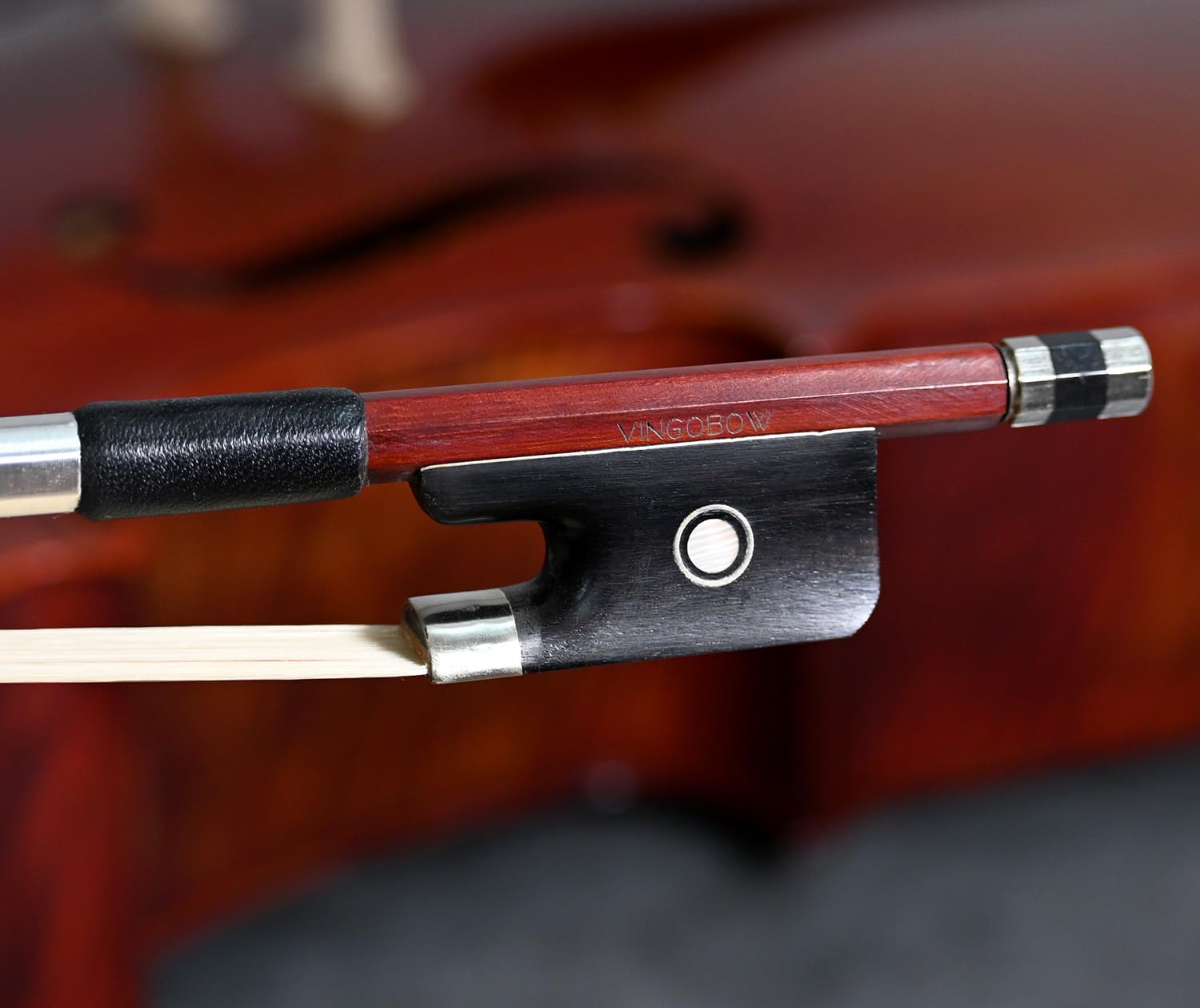 Brazilwood Archet de violoncelle 4/4 Grenouille en ébène naturel de Mongolie Blanc crin de cheval bien équilibré 71,5 cm