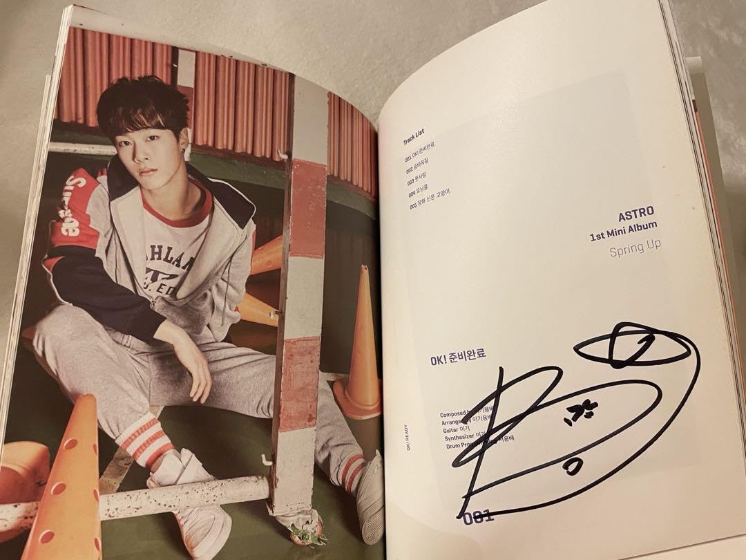 直筆サイン(故ムンビン)　ASTROファーストアルバム 直筆サイン(故ムンビン) ASTROファーストアルバム 【公式通販】