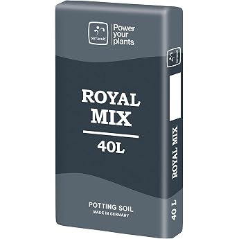 Terra Cult Royal Mix 40 L - Loose Premium Grow Mix with Perlite for Optimal Ventilation Drainage & pH Stable Conditions - Pre-Fertilised Grow Substrate for 4-6 Weeks