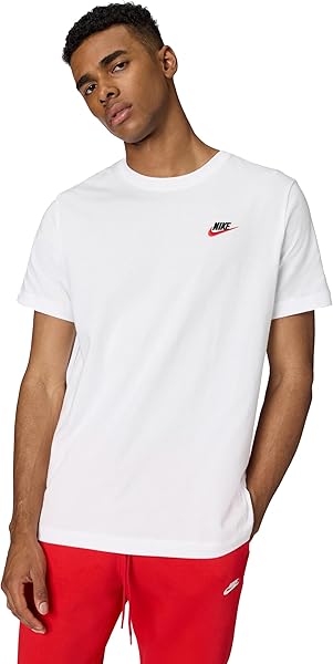 Nike Men's Sportswear Club T-Shirt
