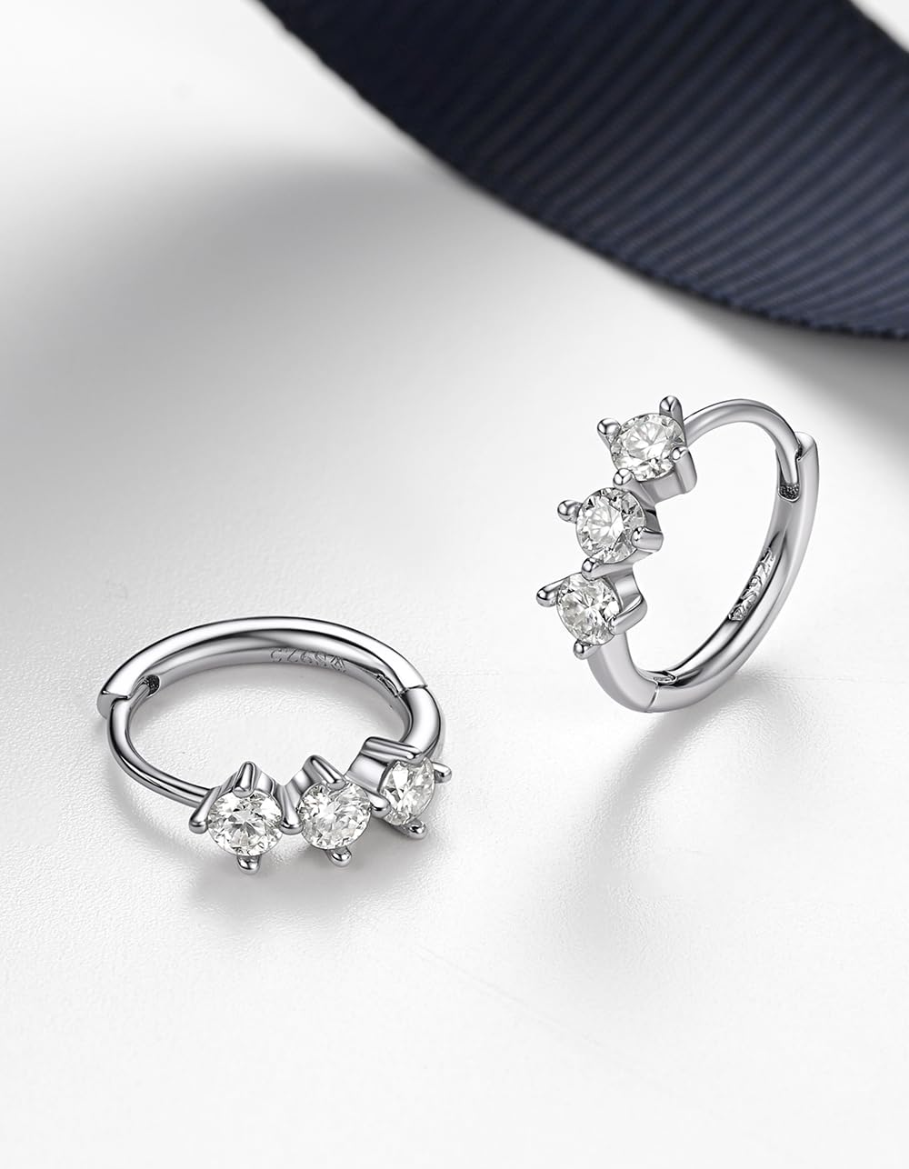 Momentwish Orecchini Moissanite Appesi, 2 Carati Orecchini Cerchio Dacon Pendente Argento 925 Orecchini Anallergici Donna Simulato Diamante Brillanti