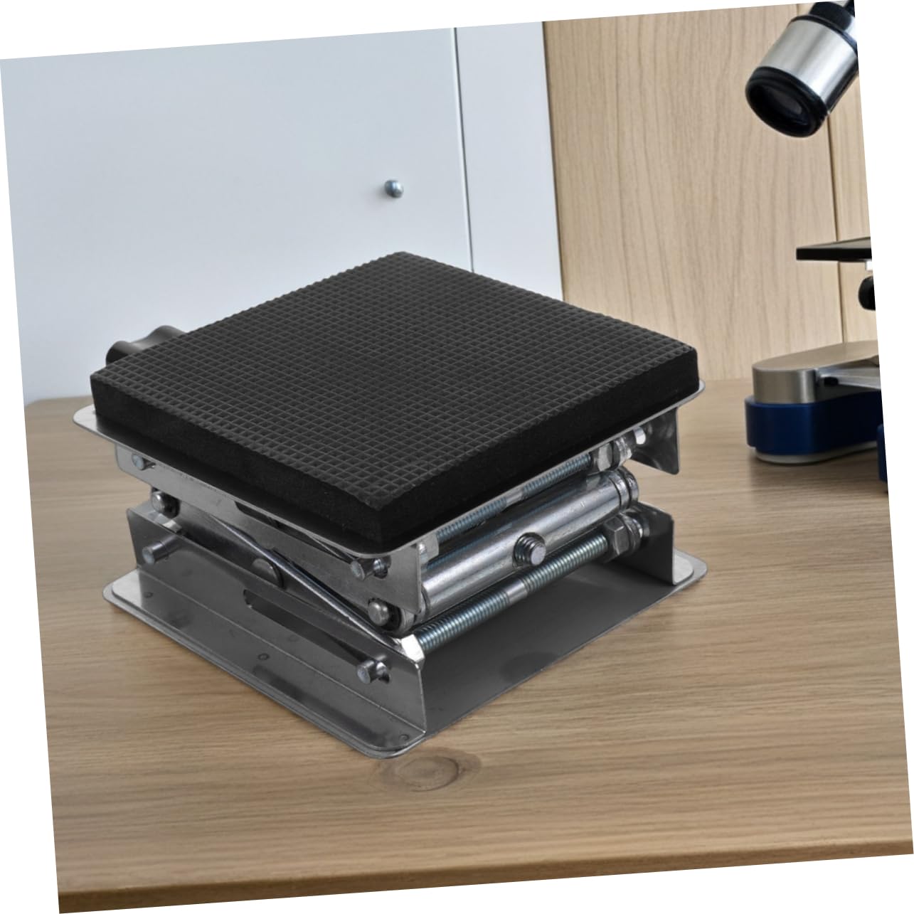 iplusmile 15kg Mesa Elevadora de Laboratorio de Acero Inoxidable Plataforma Ajustable de Gato Elevador de Tijera Rango de Capacidad para Uso Laboratorio