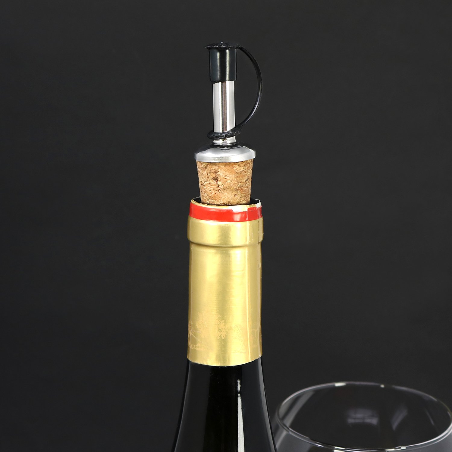 COM-FOUR® 4x Vertedor de botellas de acero inoxidable con tapón protector y corcho - Para licores, vinagre y aceite (04 piezas)