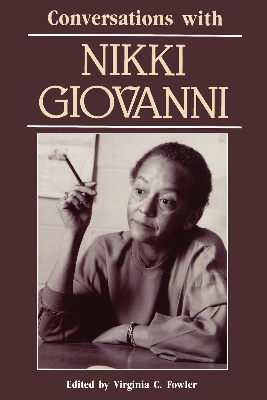 Conversations with Nikki Giovanni (Literary Conversations)