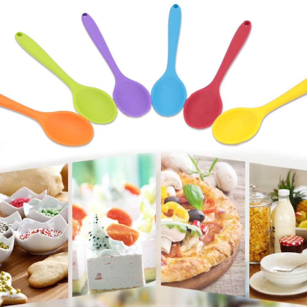 Set di cucchiai da cucina a forma di cuore