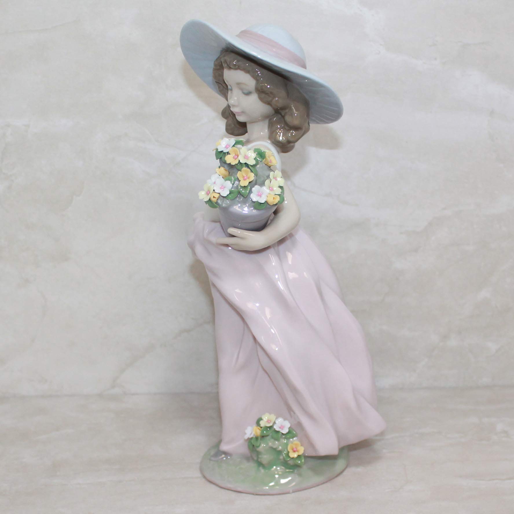 Amazon.com: Lladro Figurine, 7676 A Wish Come True : Home & Kitchen