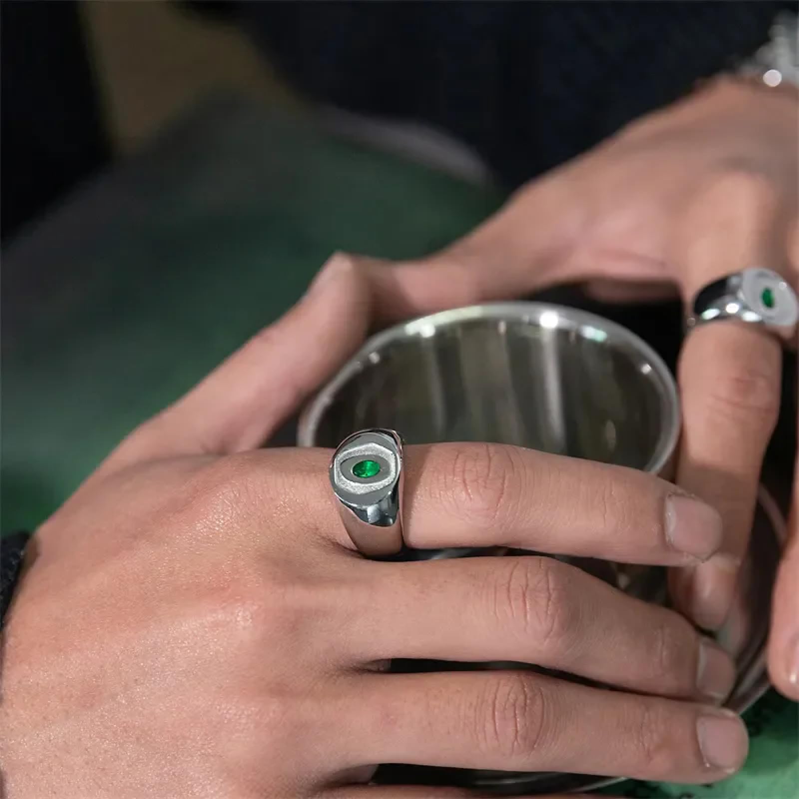 Ring Ringe Damen Bijouterie Herren Nischendesign Grüner Zirkon Ring Herren&Damen Mode Senior Ins Persönlichkeit Hip-Hop Street Spezialförmige Schmuck Accessoires