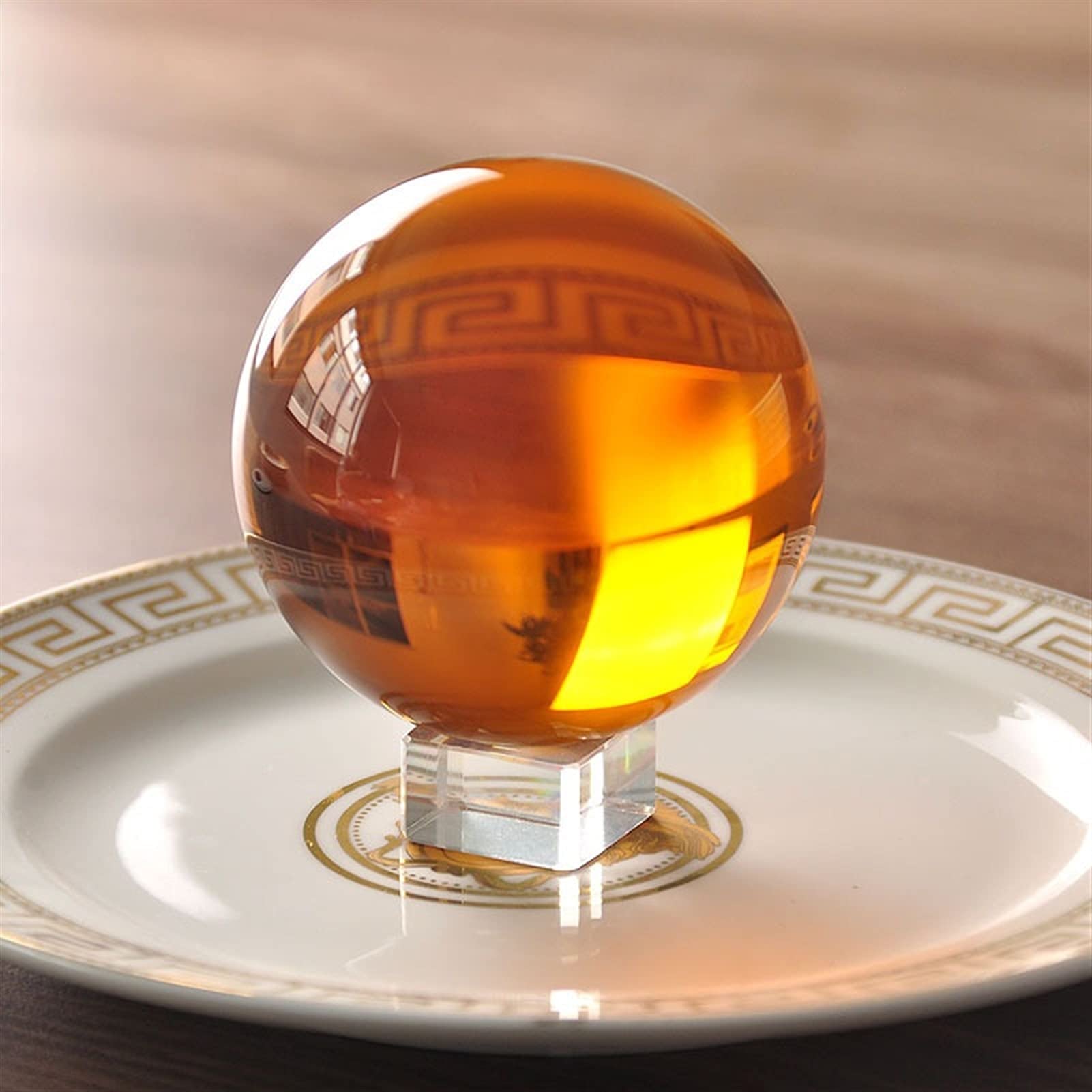 Sphère en cristal ambré 100mm pour illuminer votre rituel de méditation