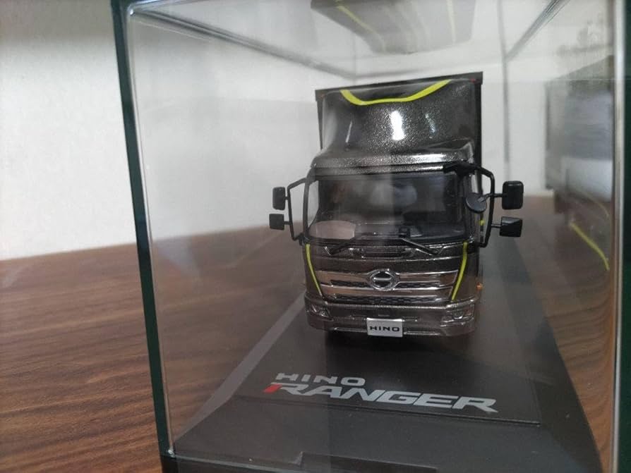 1/43 日野　レンジャー　非売品　トラック　hino　ミニカー　模型 日野 新型レンジャー 1/43サイズ 記念品 非売品 銀/暗灰メタ