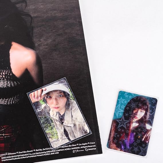 100 Packs Laser Star Photocard Sleeves Kpop 200 Microns Ultra Thick Sleeves Idol Photo Cards Protector Trading Cards Shield Cover (New Star-Shape Laser, Unsealable)