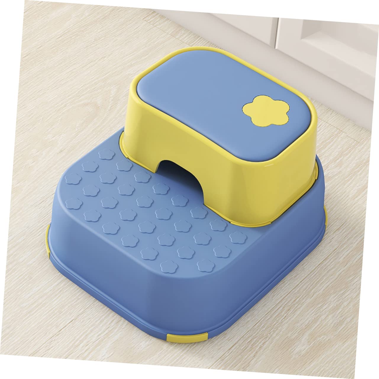 Yardwe Taburete para Niños y Niñas Dos Escalones de Material PP Grueso, Superficie Antideslizante y Diseño Compacto, Adecuado para Uso Diario como Reposapiés Cambiar Zapatos