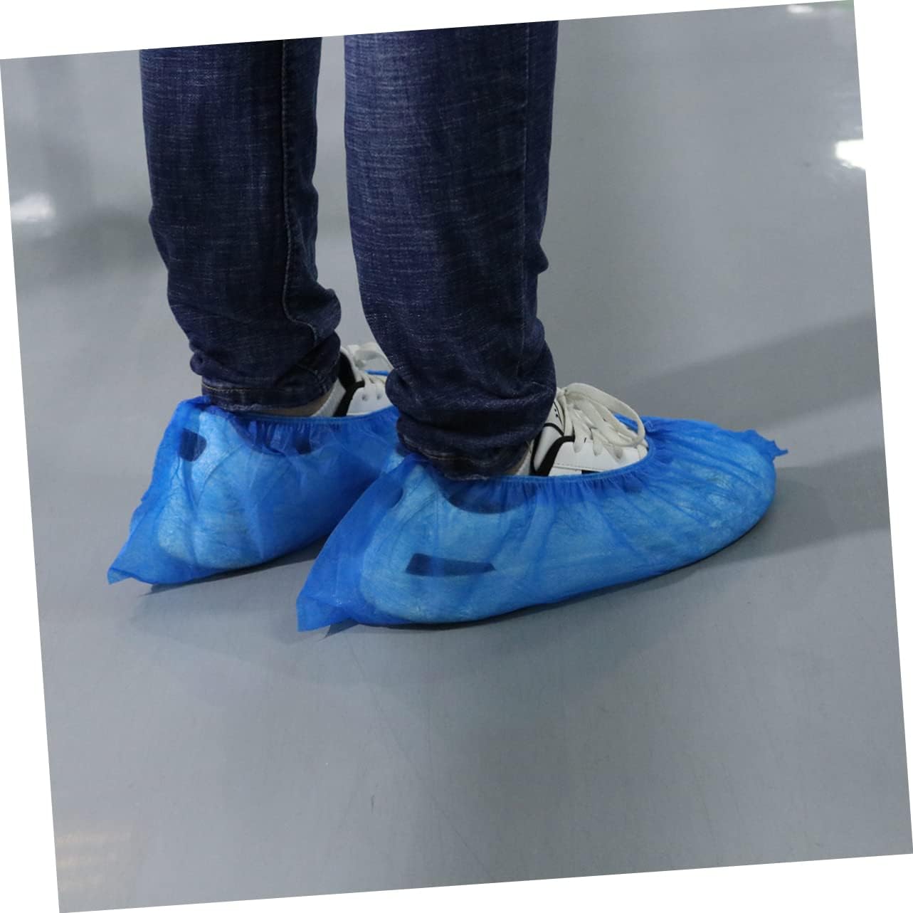OUNONA 300pcs Eco-friendly Reusable Shoes Covers Non-woven Breathable Thickened Slip for Home and Work