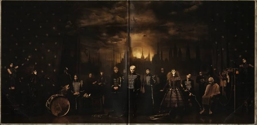 洋楽 My Chemical Romance The Black Parade Is 61vcUpjwrpL._UF350,350_QL80_.jpg