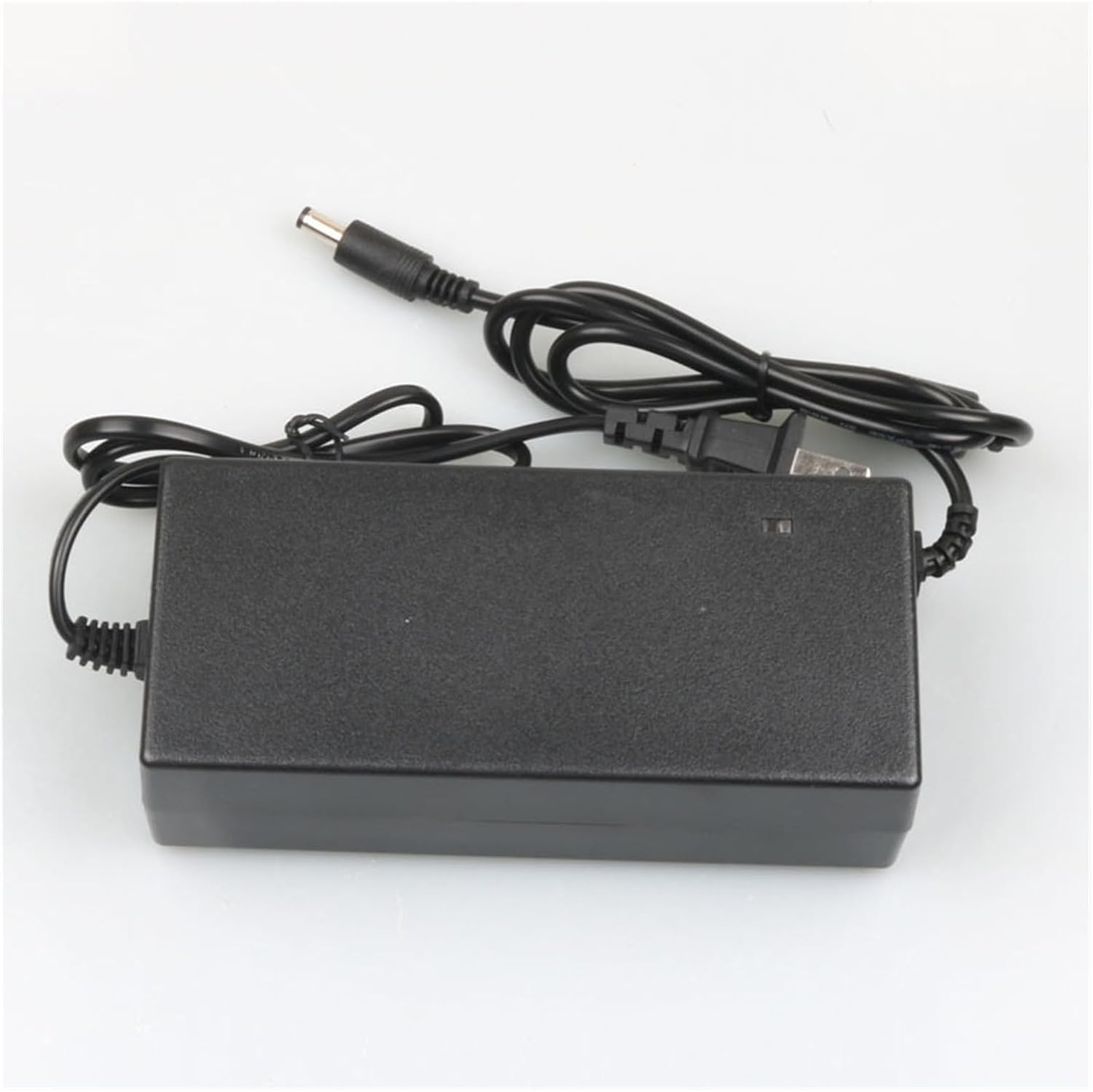 16.8V 5A Charger 4 Series 3.7V 18650 Group 14.8V Machine 6A(16.8V-5A -Breathable+DC5.5 Head)