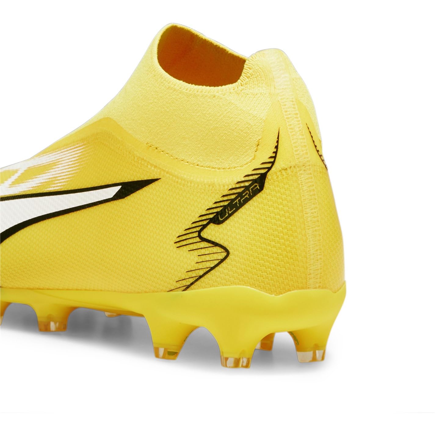 PUMA Mixte Ultra Match+ LL FG/AG Chaussure de Piste d'athlétisme