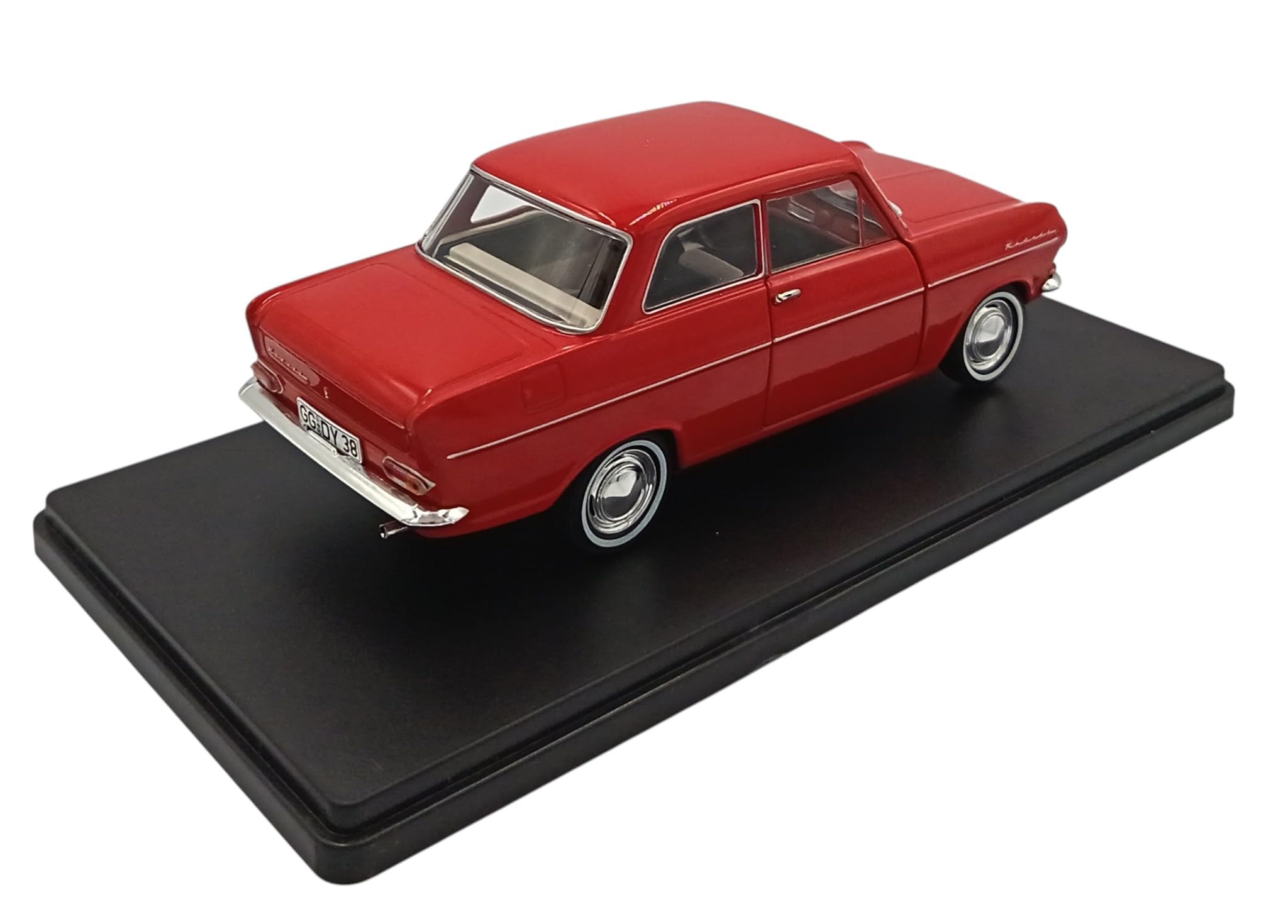 OPO 10 - Modellino da Collezione in Scala 1/24 Compatibile con Opel Kadett A (1963) - VC085