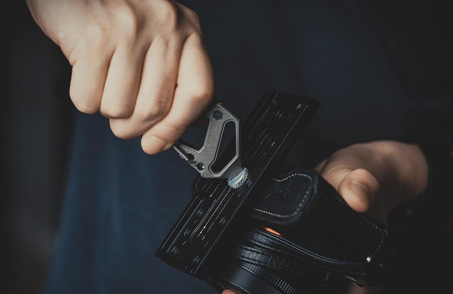 KeyUnity KU03 Titanium EDC 6 in 1 Multi-tool Quick Release Carabiner