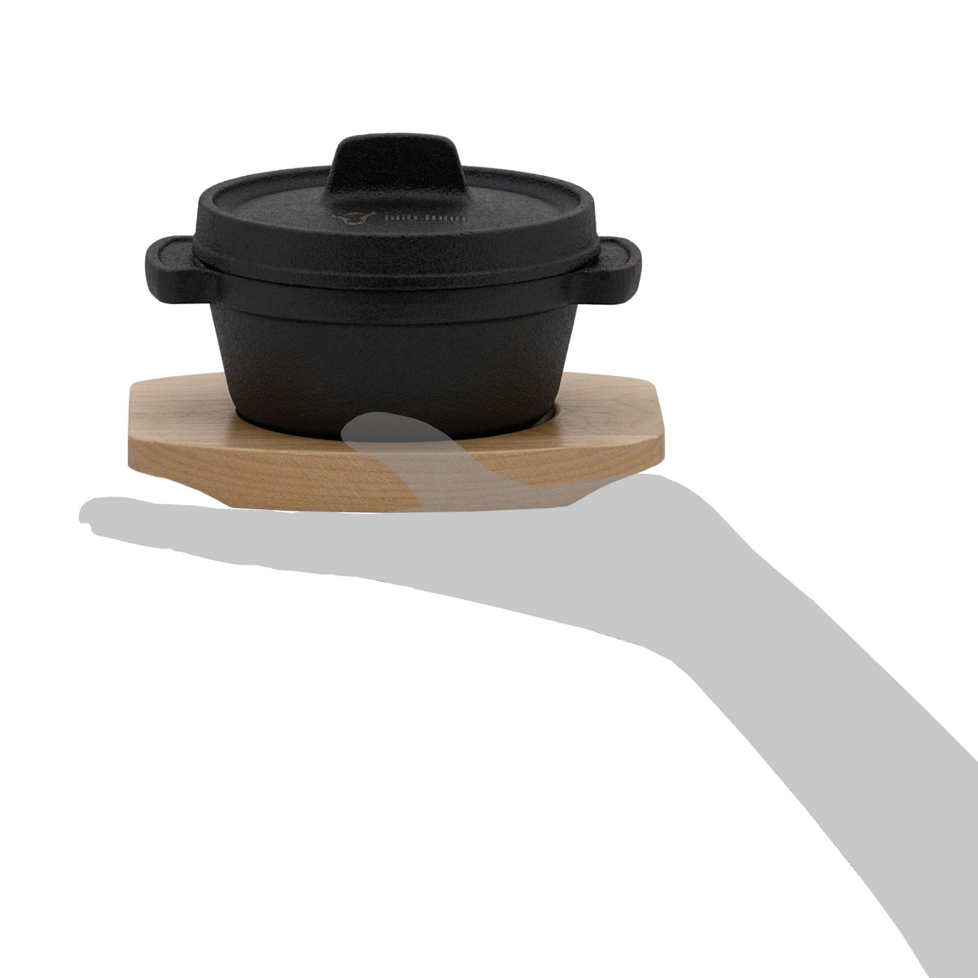 BBQ-Toro Mini Dutch Oven (1 pezzo) | Ø 11 cm | Casseruola da portata in ghisa con supporto in legno | già pretrattata - preseasoned | Piccola casseruola da forno in ghisa