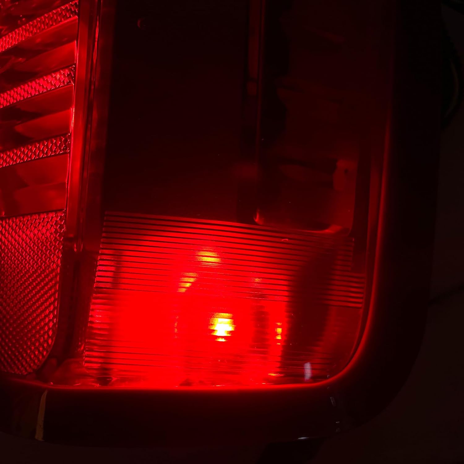 ciciglow Tail Light for Chevy 1500 2019-2023, Car Tail Light Assembly, Automotive Rear Brake Light, Better Light, High Performance (Right (84554657))