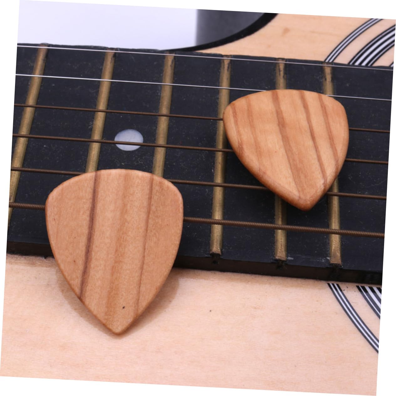 BESTonZON 12piezas Púas De Guitarra De Madera De Accesorios Para Guitarra Plectros y Portátiles Para