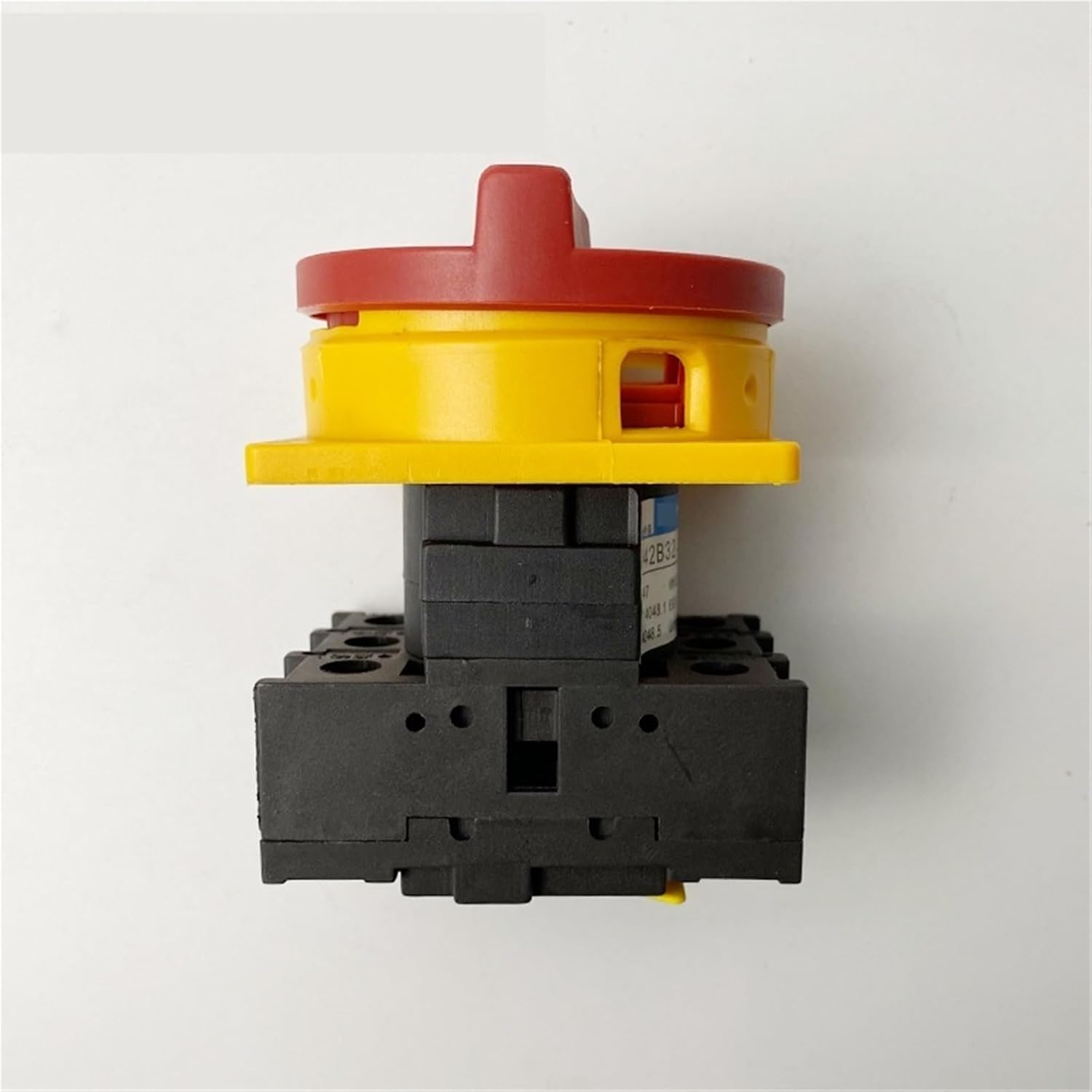 Cam Switch Load Circuit Breaker LW42B-32A 690VAC Main Control Power On/Off 1Pcs