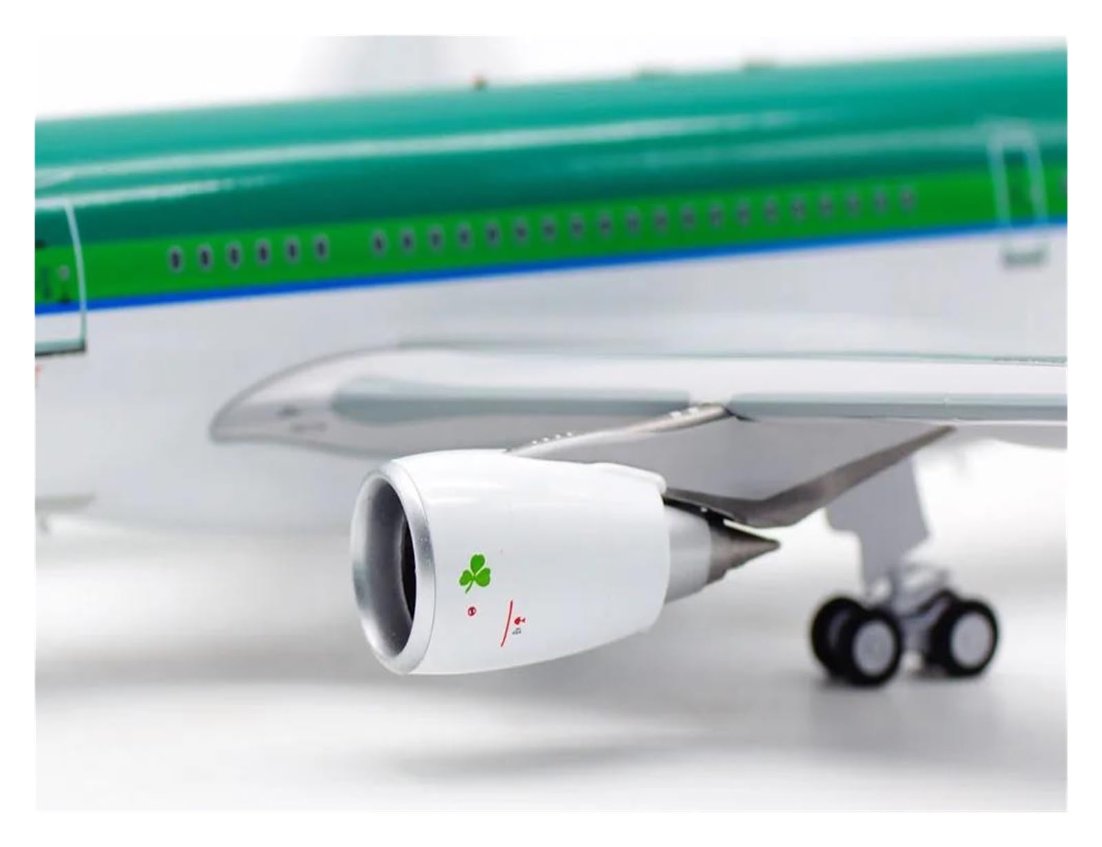Fighter Jet Modelo de avión 1:200 Inflight IF332EI1021 AER Lingus Airlines A330-200 Avión Fundido A Presión Modelo Jet EI-LAX