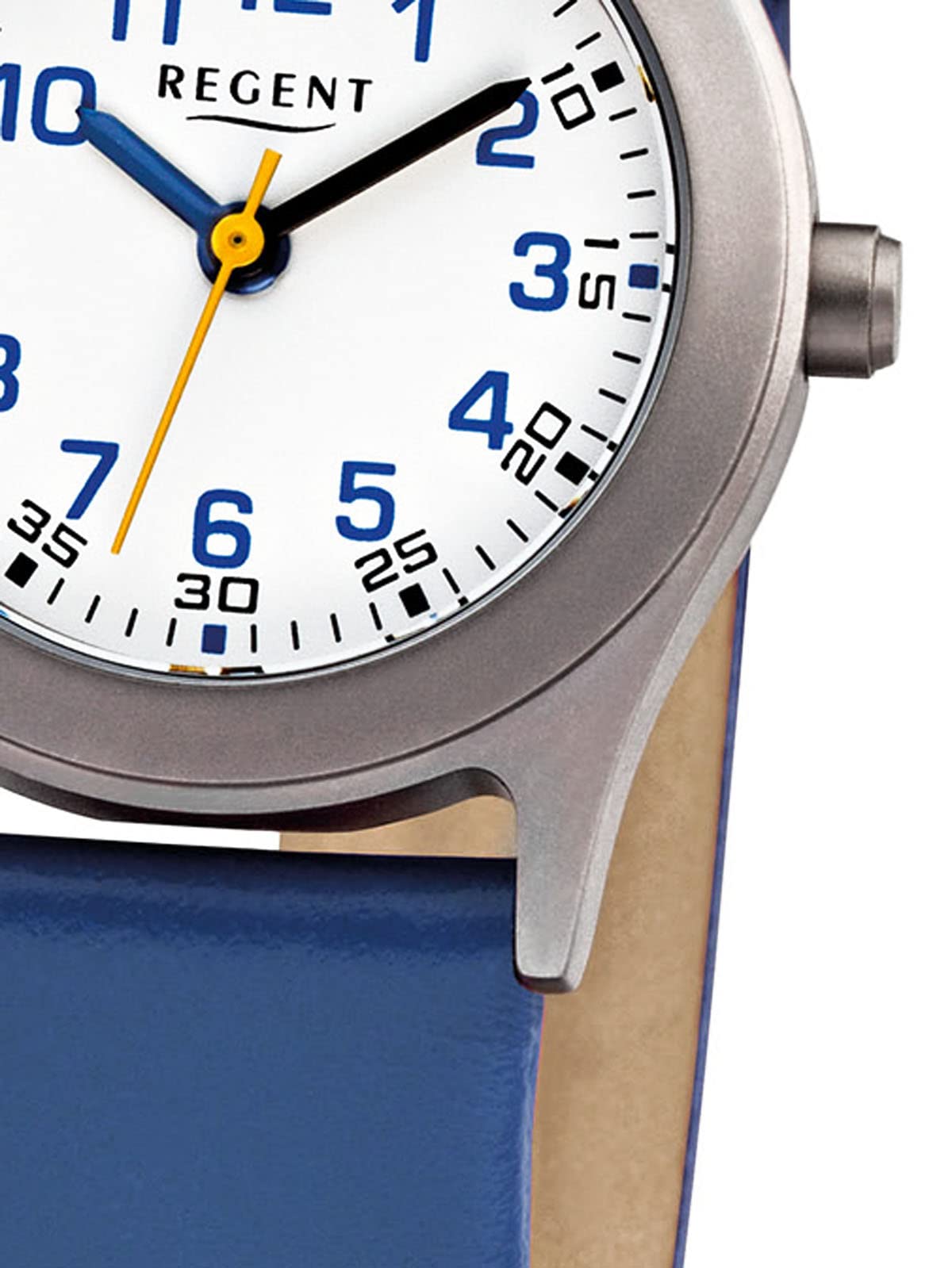 REGENT Junioruhr Kinderuhr für Mädchen oder Jungen mit 26 mm Gehäusedurchmesser und Lederband Quarz Arabische Zahlen Titan