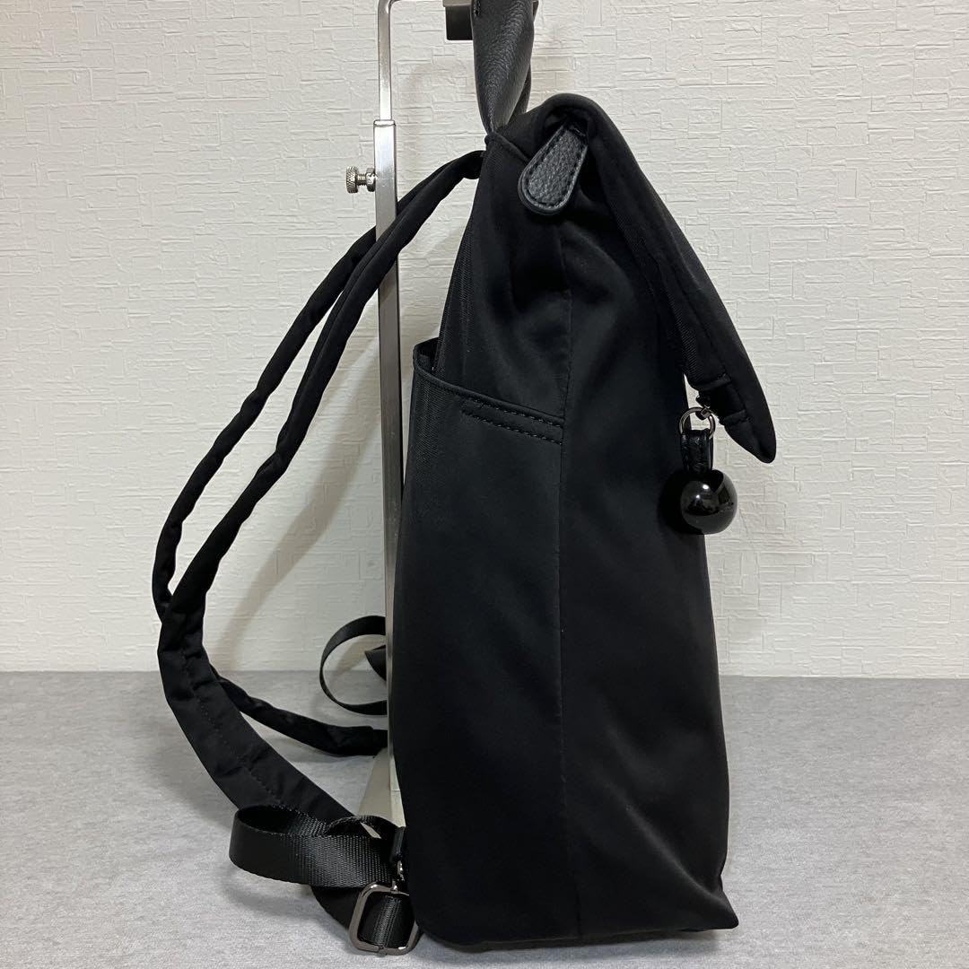 【美品】イアパピヨネ　ボールフラップリュック　撥水 イアパピヨネ ボールフラップ リュック 撥水 【ear PAPILLONNER