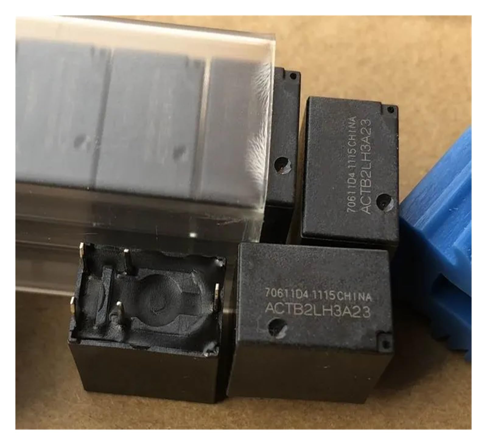 Relais ACTB2LH3A23 225ohm 5 broches compatible TB1-1C-12V NISZA 1