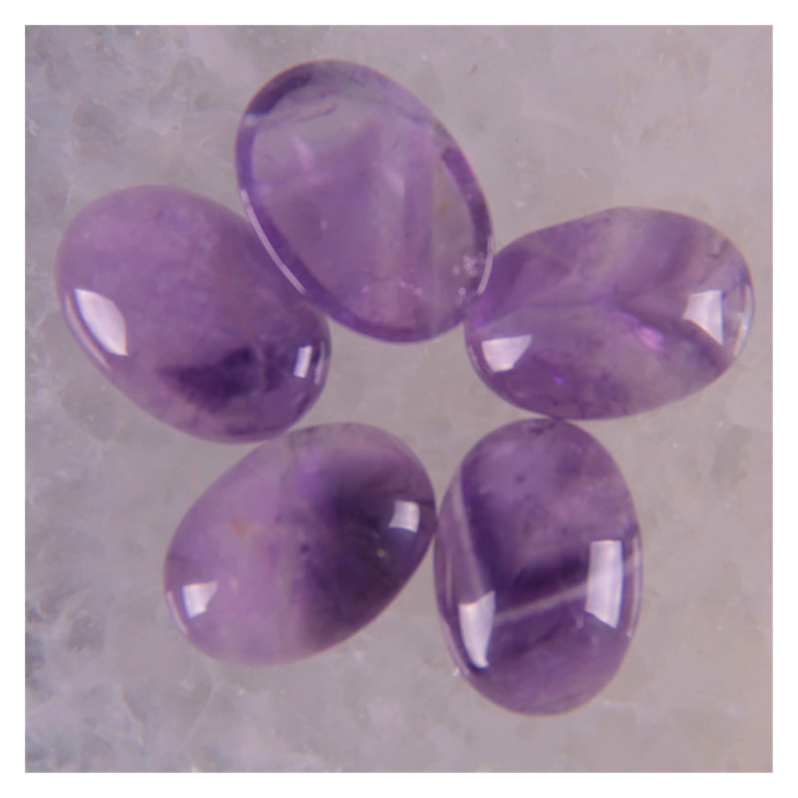Améthyste cabochon 18x13mm en quartz naturel taillé pour haute joaillerie