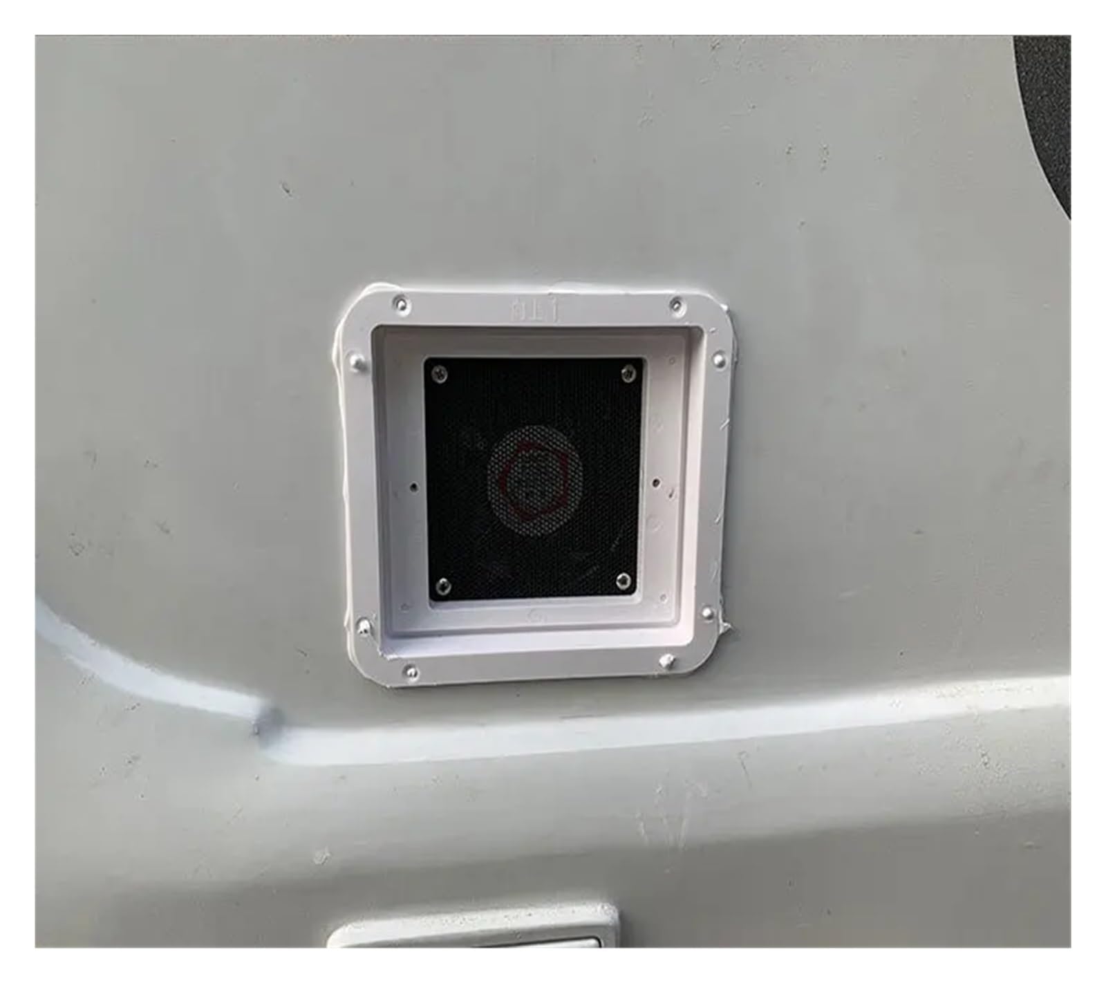 12V 4W Kühlschrank Vent Mit Lüfter for RV Anhänger Caravan Seite Air Starke Wind Auspuff Automobil Zubehör Auto Styling Camper | White Strong winds