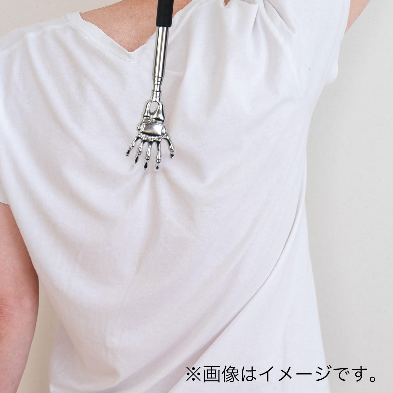 Amazon.co.jp: 孫の手 伸縮 金属製 背中かき棒 ブラック おもしろ