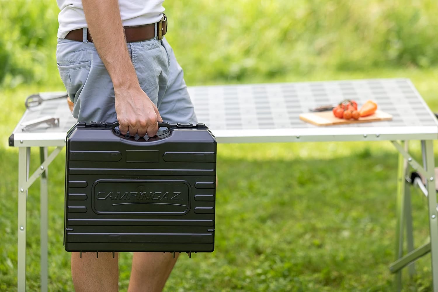 Hornillo de Camping Portátil 2200 W con Encendido Piezo – Cocina de Gas Butano Compacta para Camping, Camper y Emergencias, Compatible con Cartuchos CP250 y Maletín de Transporte