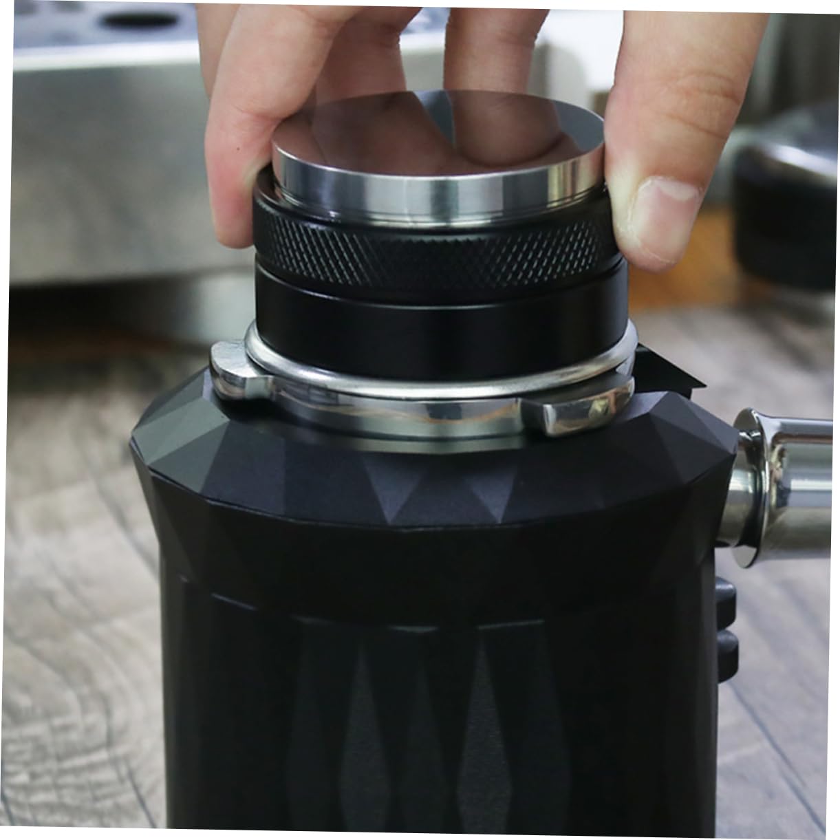 Tamper Caffè 58mm in Acciaio Inox e Lega di Alluminio Nero