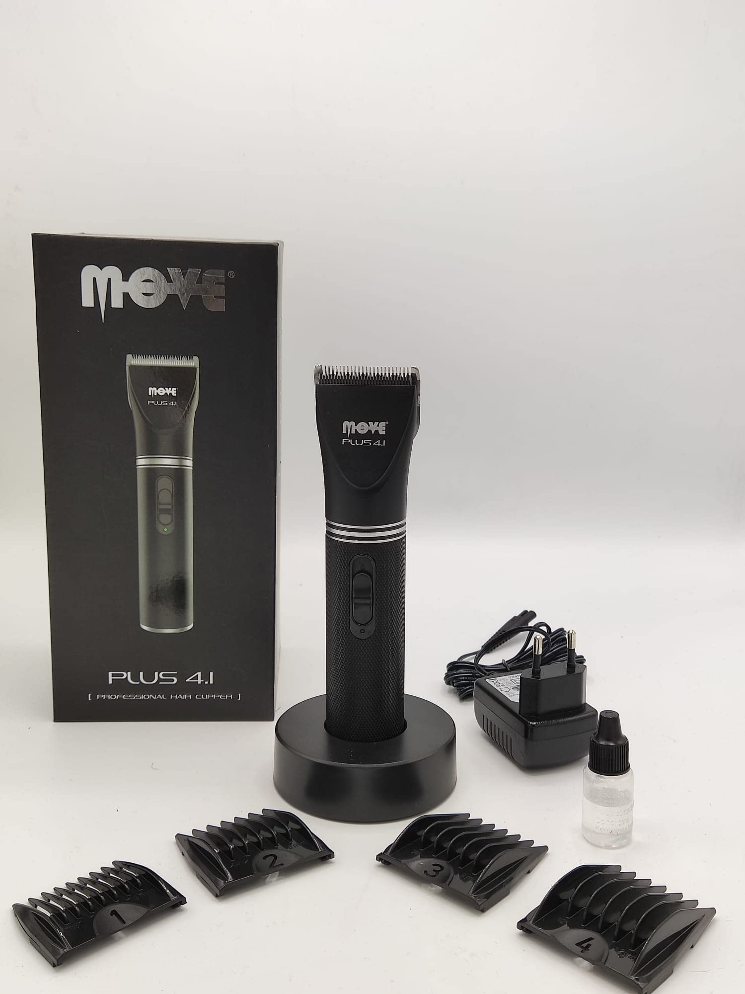 MOVE Hair Clipper Professionale PLUS 4.1, Lame acciaio Inox, 4 pettini 3/6/9/12 mm