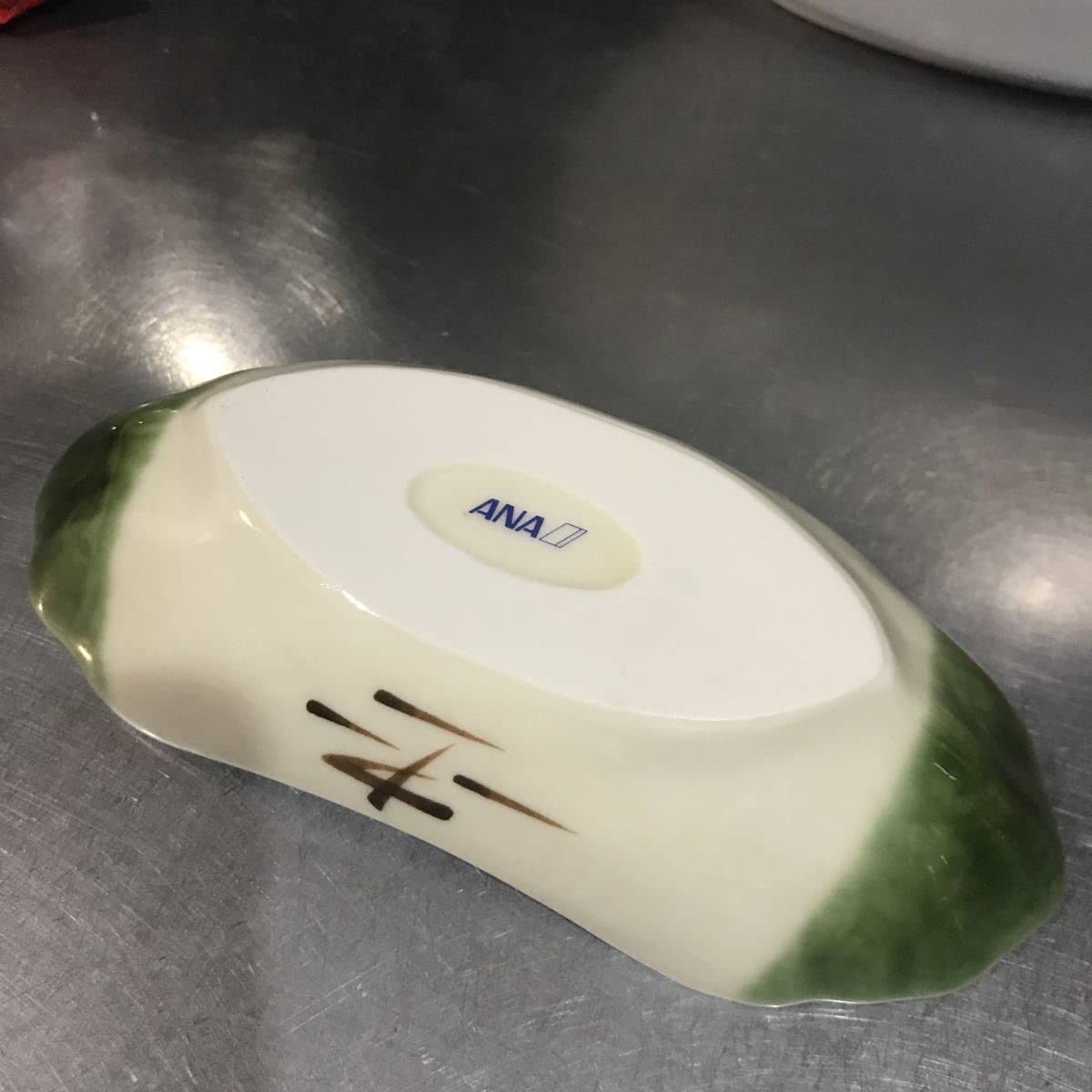 ANA 機内食食器 4枚セット レア ANAが「機内食ごっこセット」発売、機内食トレーと食器で再現度