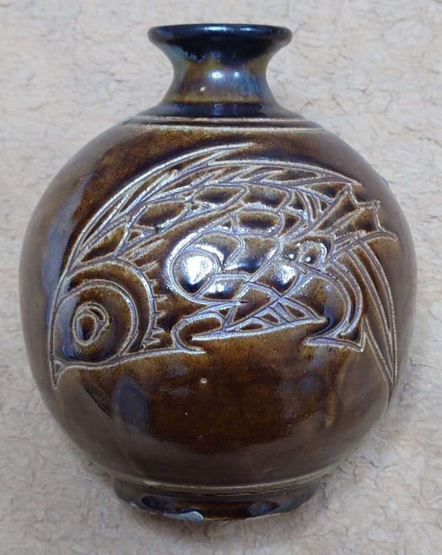 国宝金城次郎の長女(故)宮城須美子さんの丸壺