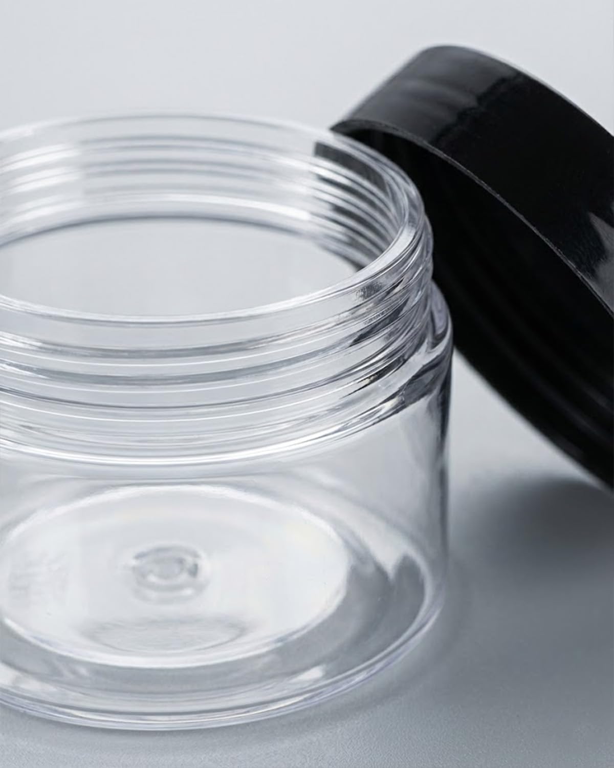 Plastic Jars With Lids, 50 Pack 2 Oz Round Clear Plastic Jars Refillable Cosmetic Jar Wide Mouth Airtight Reusable Container For Lotion, Cream, Ointments, Samples, Travel Storage, Kitchen Use