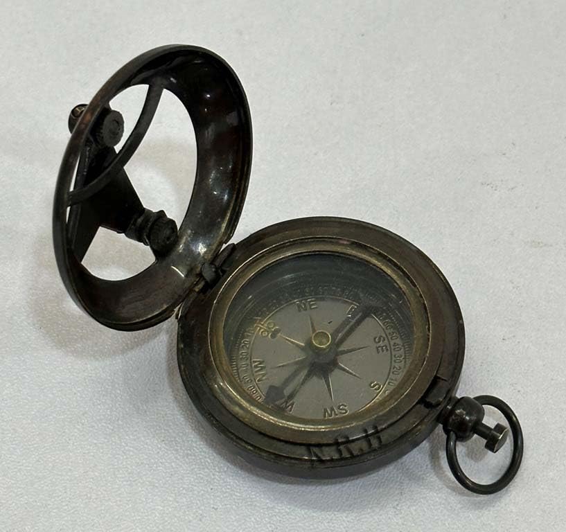 Brújula náutica de latón con botón pulsador, para navegación marina, bolsillo, exterior, camping, senderismo, caza, supervivencia, herramientas miniatura 6
