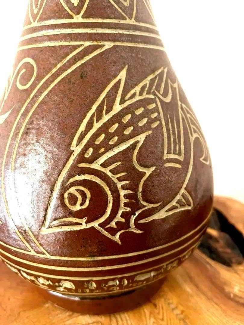 宮城智 高さ29センチ 金城次郎の娘婿 線彫魚紋花瓶