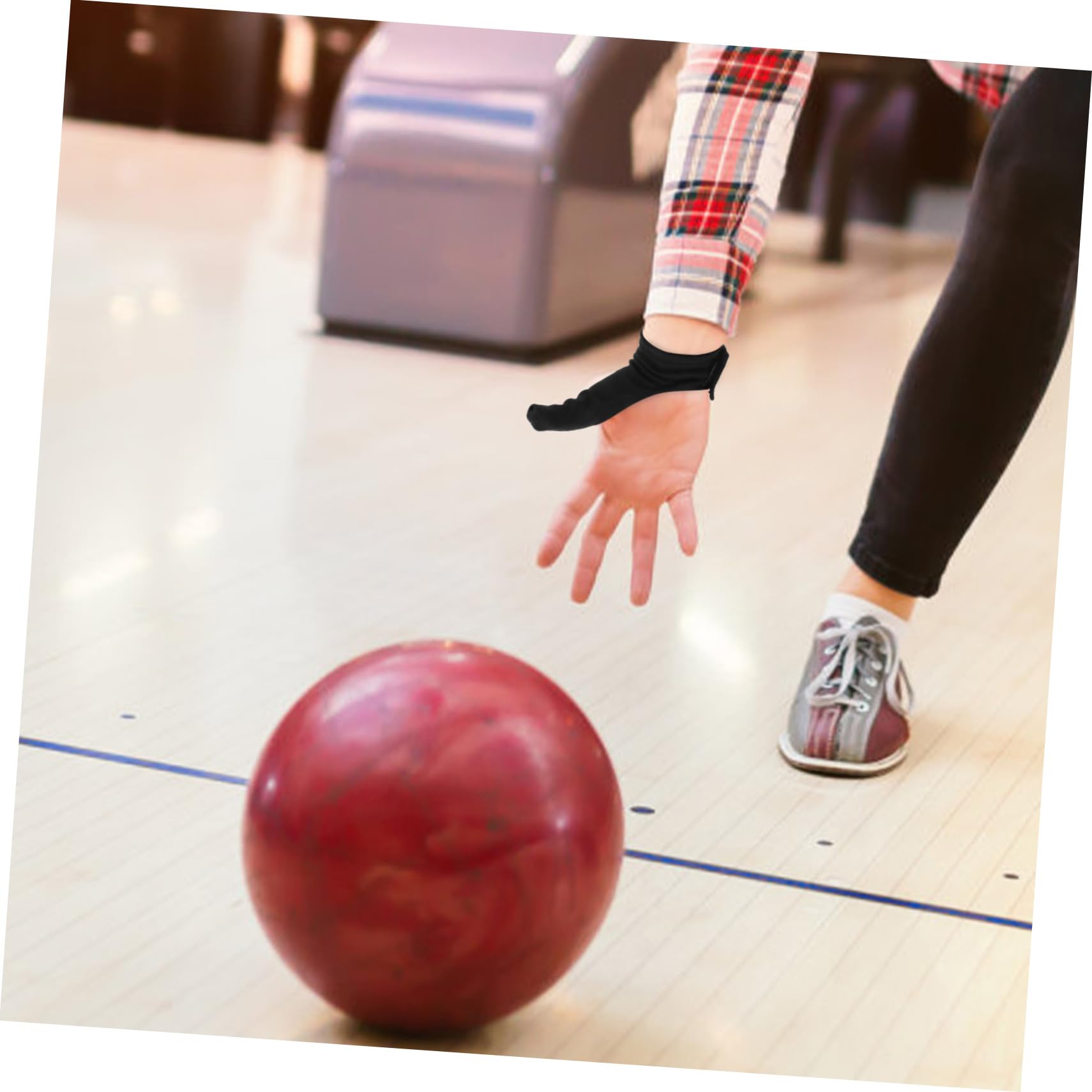 GANAZONO 4pairs Bowling Thumb Protection Sleeve Soft Lightweight and Adaptable Bowling Gloves for Injury Prevention Easy to Clean and Portable for Convenient Carrying