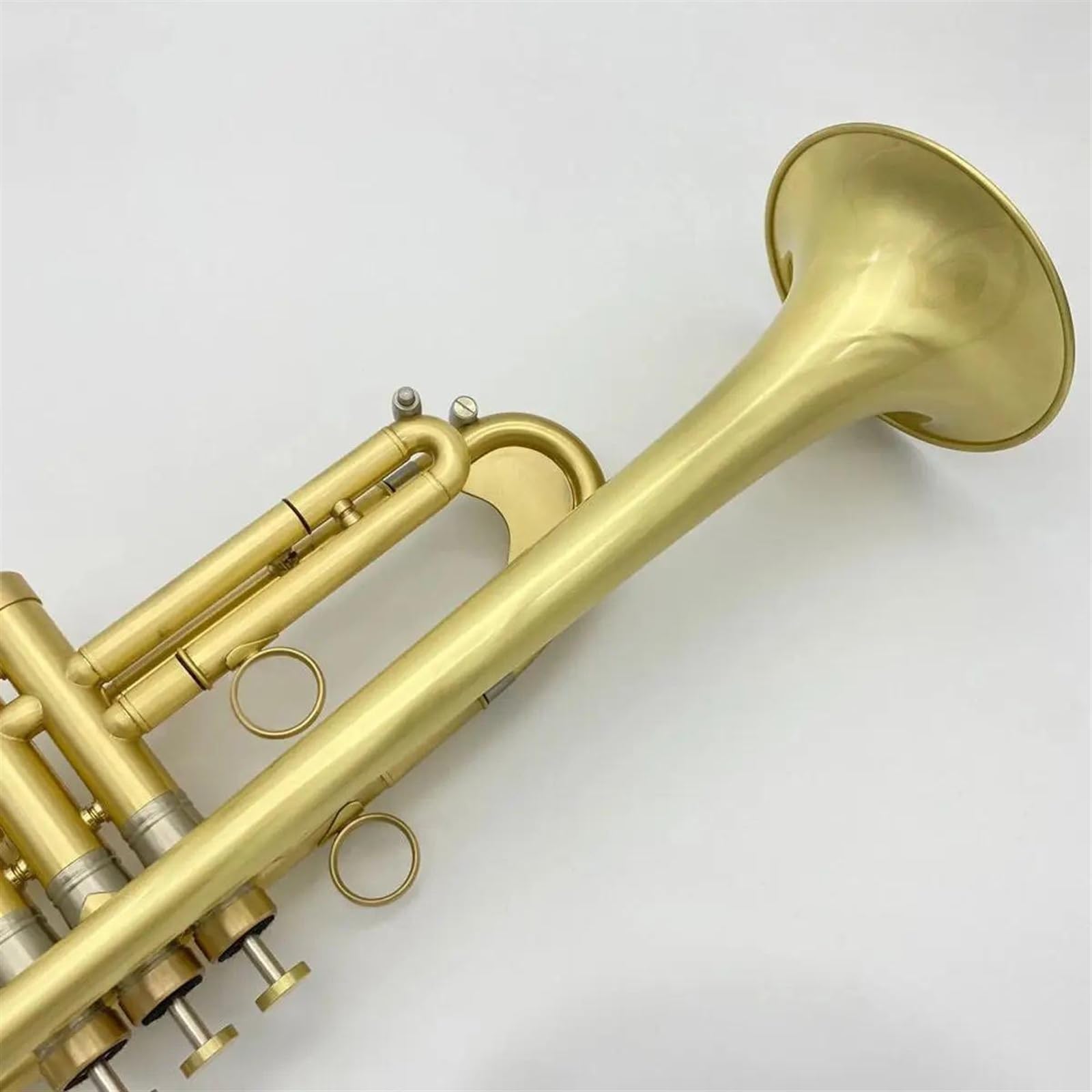 Standard Trompeten Trompete Musikinstrument Messing Vergoldet Gebürstet Erschwerend Stromlinienförmige Professionelle Trompete Vollkupfer