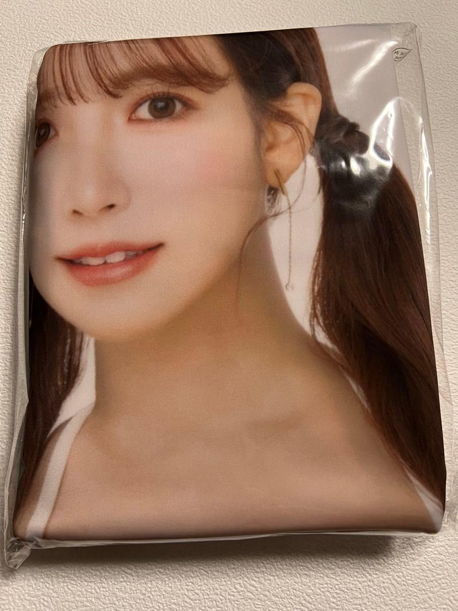 Amazon | 三上悠亜 オンラインくじ A賞抱き枕カバー | アイドル 