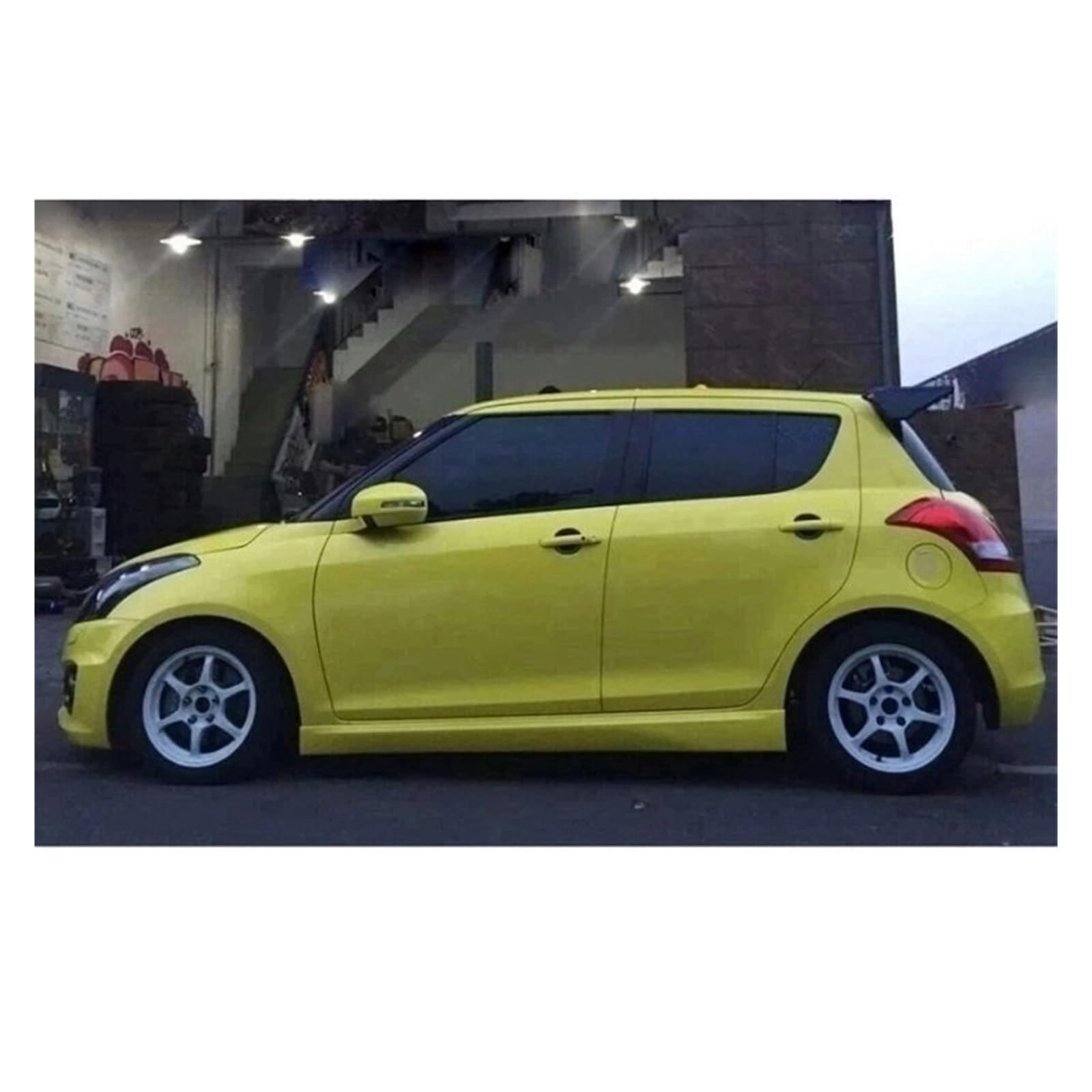 Becquet Aileron Arrière Suzuki Swift Sport 2018-2024 - ABS Carbone Look Sport