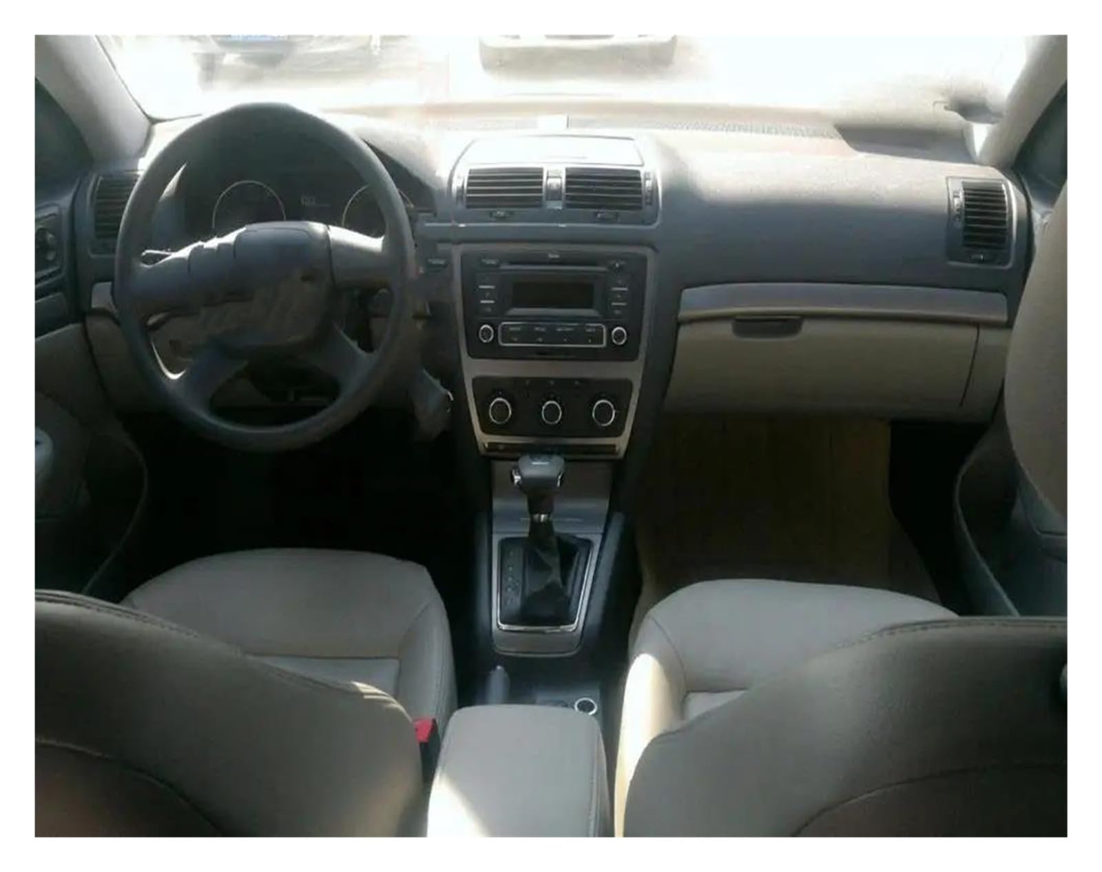 Zamiennik kratki wentylacyjnej wylotu powietrza dla Skoda dla Octavia 1999-2015 Klimatyzacja Outlet Center Vent Assembly 1ZD819203 Akcesoria samochodowe Otwory wentylacyjne konsoli środkowej (prawy)